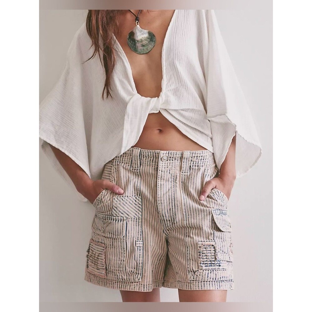 We The Free Day Dreamer Railroad Cargo Shorts NWT 26